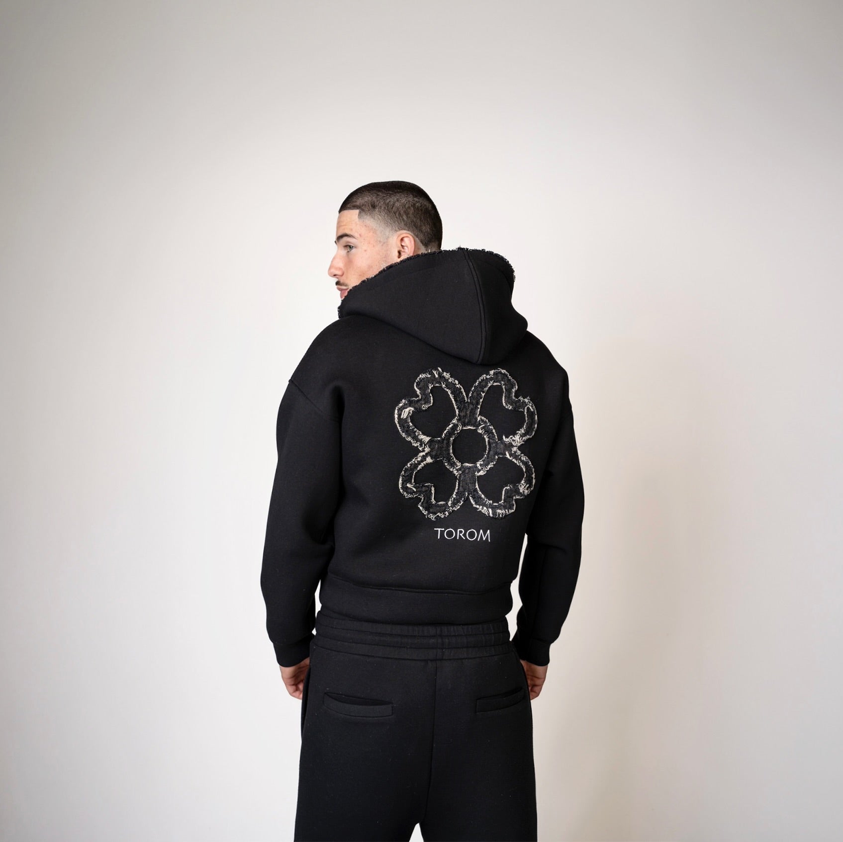 TOROM - Veste Noir Obsidienne